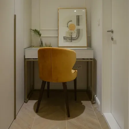 Club 5 Boutique Guest house